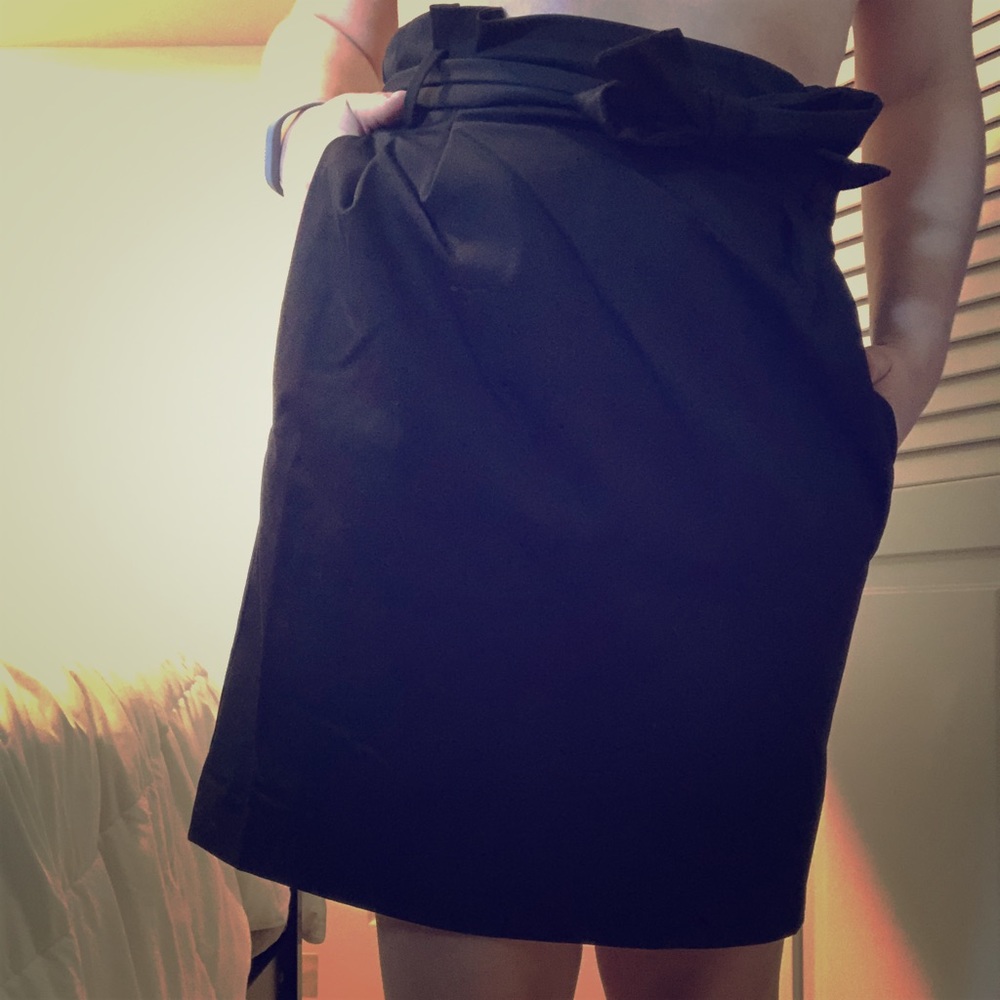 Black cocktail skirt with pockets😍